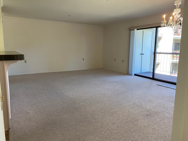 Foto del edificio - 13601 Del Monte Dr