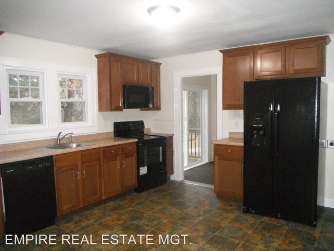 Foto del edificio - 9 Cemetery Rd