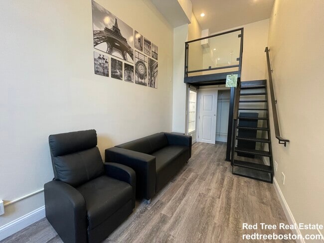 Photo - 1028 Commonwealth Ave Apartment