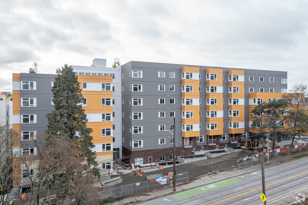 Hinoki Apartments in Seattle, WA