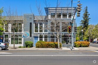 Building Photo - 300 C St