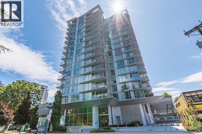 Photo du bâtiment - 8288 Granville Ave