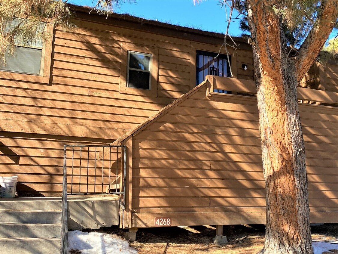 Primary Photo - Spacious 3 Bedroom/2 Bathroom in Chaparral...