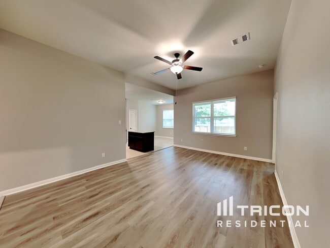 Building Photo - 8859 Oval Glass Street Conroe TX