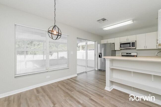 Foto del edificio - 6156 Kiteridge Dr