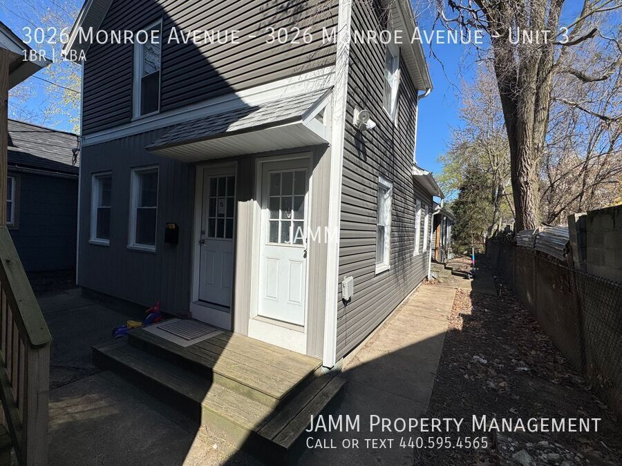 Primary Photo - 3026 Monroe Ave