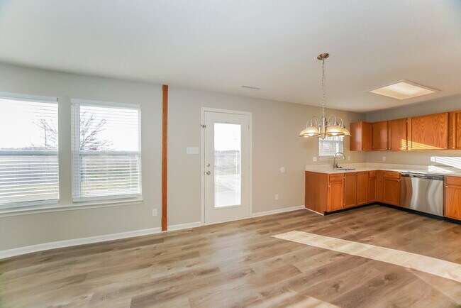 Foto del edificio - 333 Sunburst Ln
