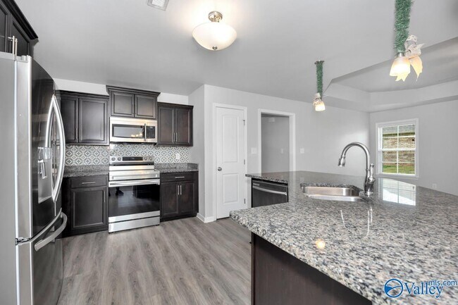 Foto del edificio - 22637 Quarry Rd
