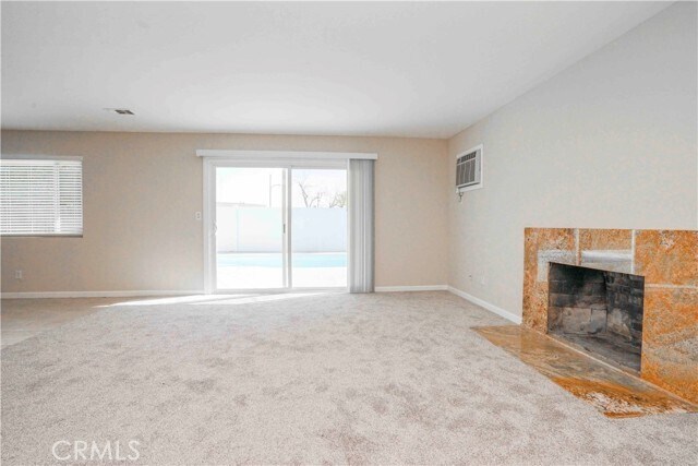 Foto del edificio - 4662 Santa Fe St