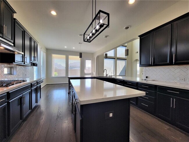 Building Photo - 29215 Wood Lily Dr