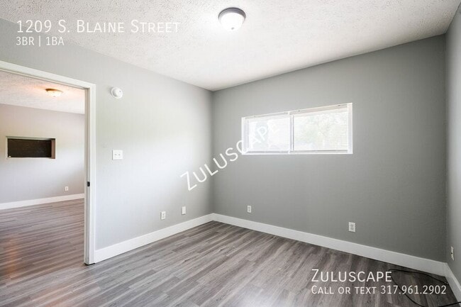 Building Photo - 1209 S Blaine St