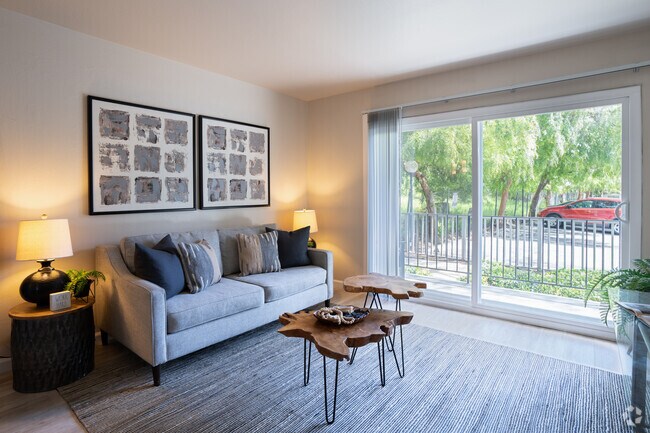 1BR, 1BA - Modelo de un dormitorio - Sala de estar - The Morgan Apartments