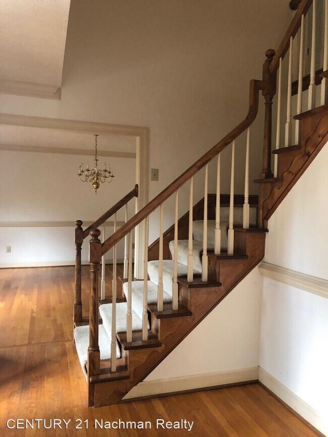 Building Photo - 4 br, 2.5 bath House - 113 Patuxent Turn