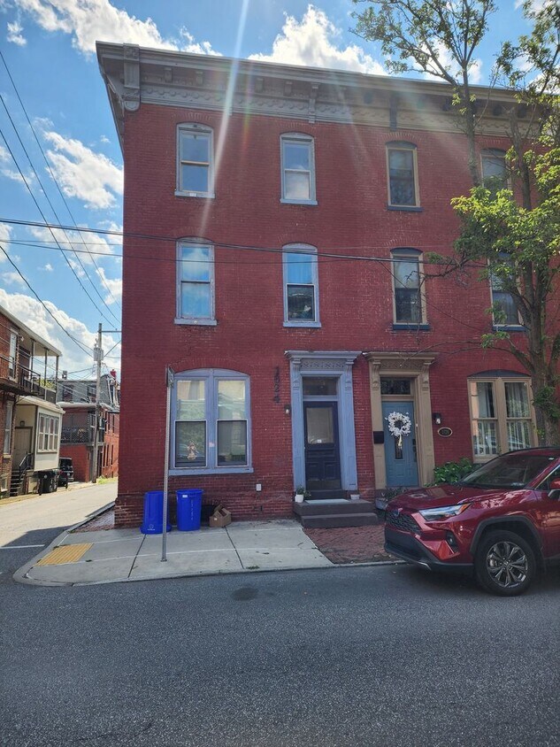 Foto principal - 1624 N 3rd St