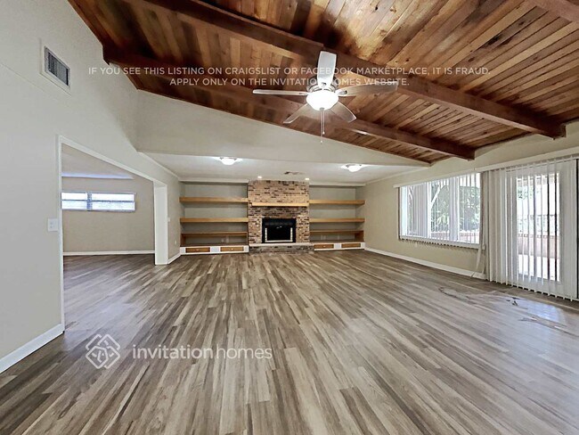 Foto del edificio - 513 Applewood Ave