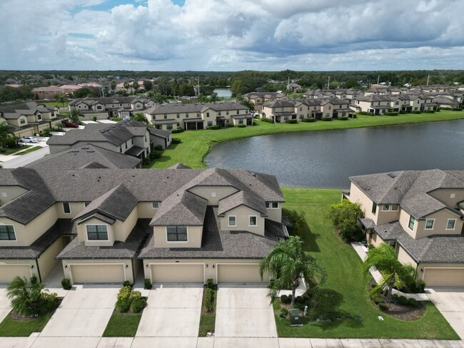 Building Photo - 2449 Seven Oaks Dr
