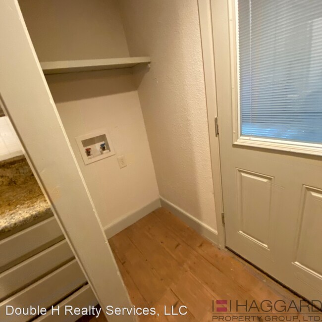 Foto del edificio - 3 br, 2.5 bath House - 10151 Camelot