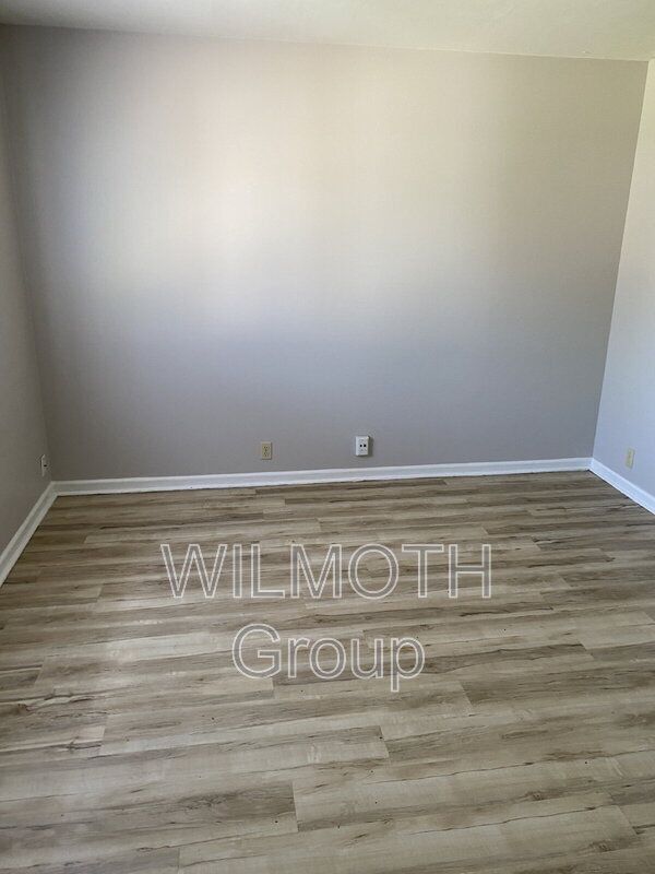 Foto del edificio - 318 N Clark St