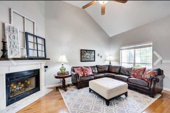 Building Photo - 2214 Falcon Creek Drive, Franklin, TN 37067