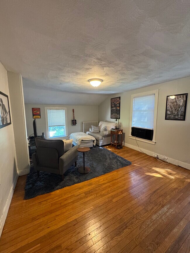 Foto del edificio - 232 Cuyler St