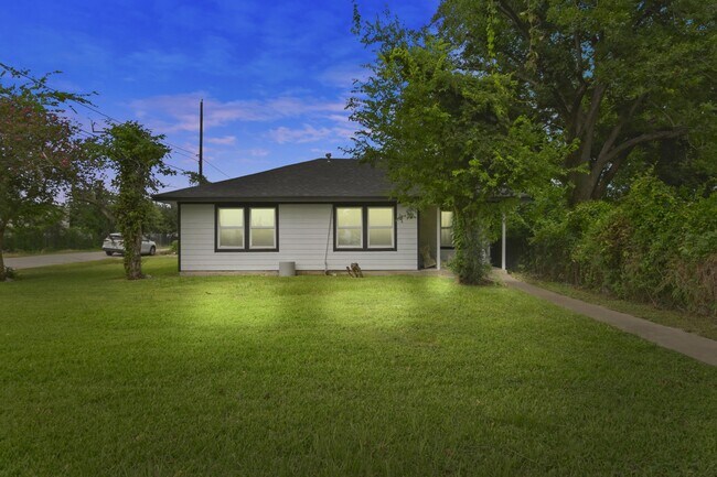 Foto del edificio - 7201 Homestead Rd