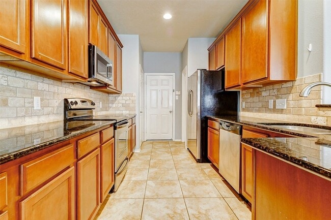 Building Photo - 24522 Folkstone Cir