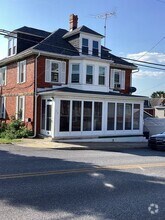 Building Photo - 408-410 Fairview Ave