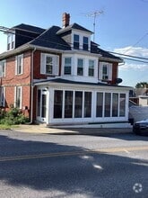 Building Photo - 408-410 Fairview Ave
