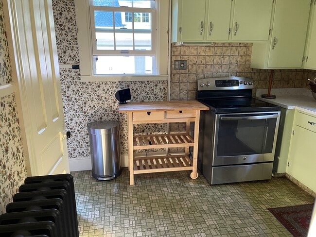 Kitchen - 256 Main St