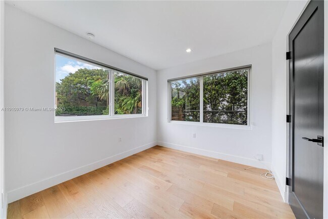 Foto del edificio - 4301 NW 6th Ave