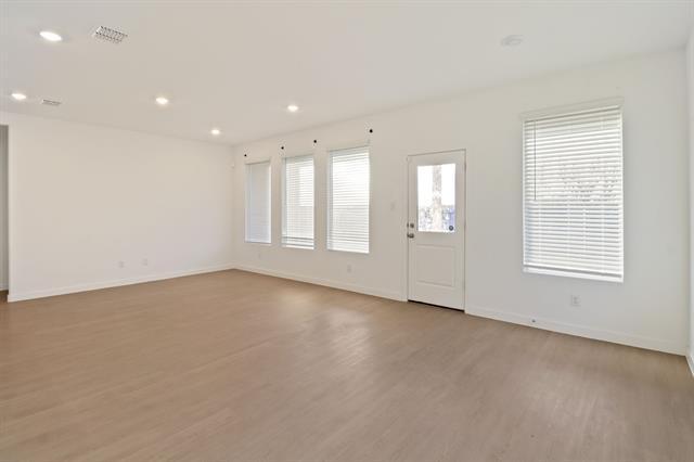 Building Photo - 1016 Flameleaf Dr