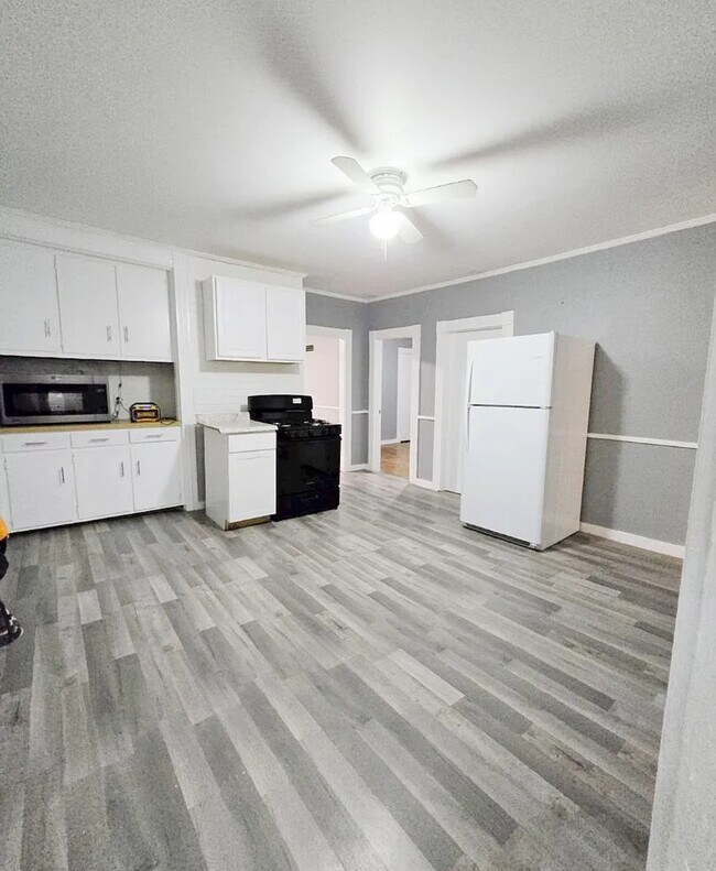 Foto del edificio - 348 Fairmount St