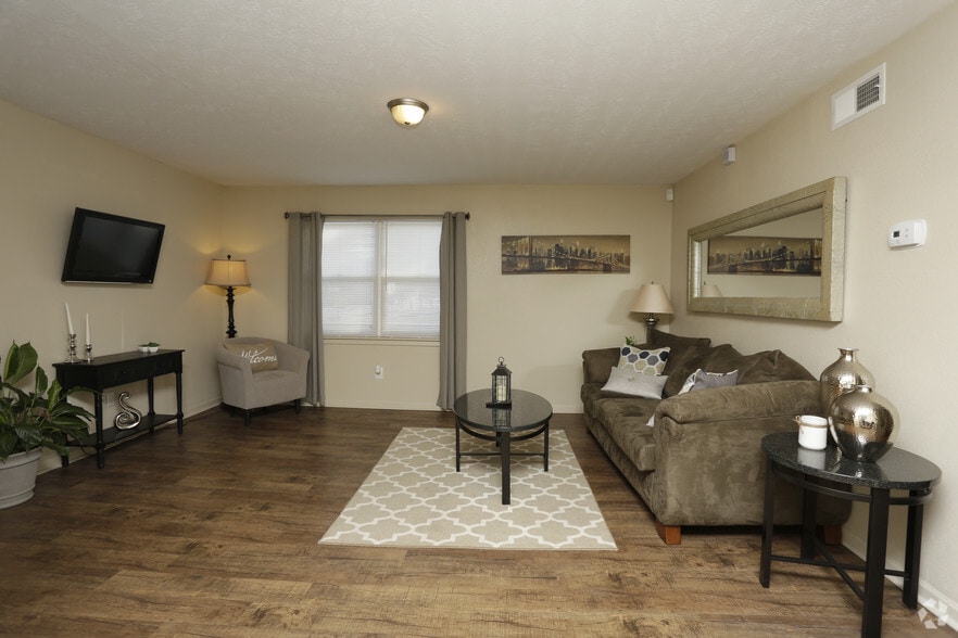 Augusta Road Apartments Rentals Greenville, SC