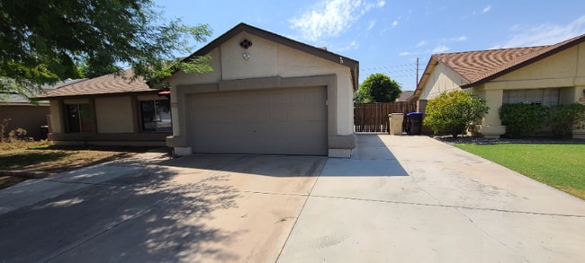 Building Photo - 8409 W Dreyfus Dr