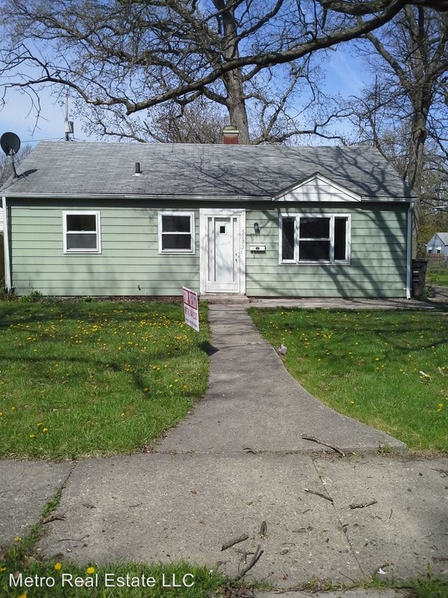 5102 Bowser Ave, Fort Wayne, IN 46806 House Rental in Fort Wayne, IN