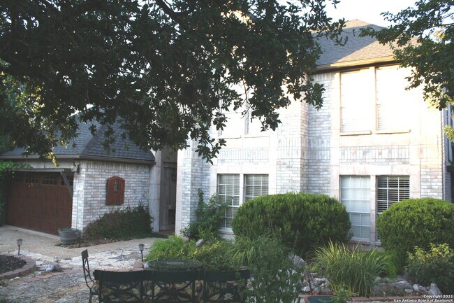 Building Photo - 903 Cap Stone