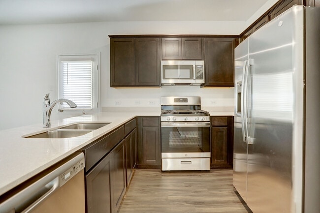 Building Photo - 340 Geode Gln