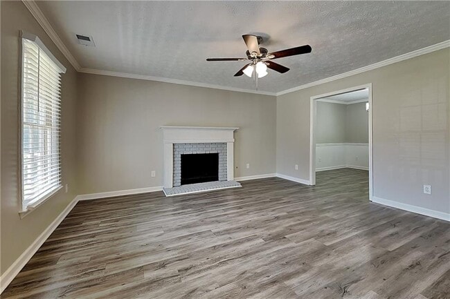 Building Photo - 1275 Shamrock Hill Cir