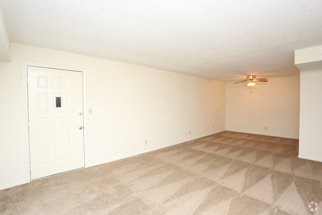 The Windsor - Living Room - Devonshire Apartments