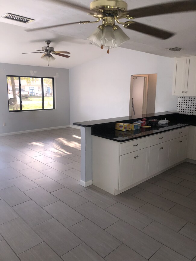 Foto del edificio - 18567 Dogwood Rd