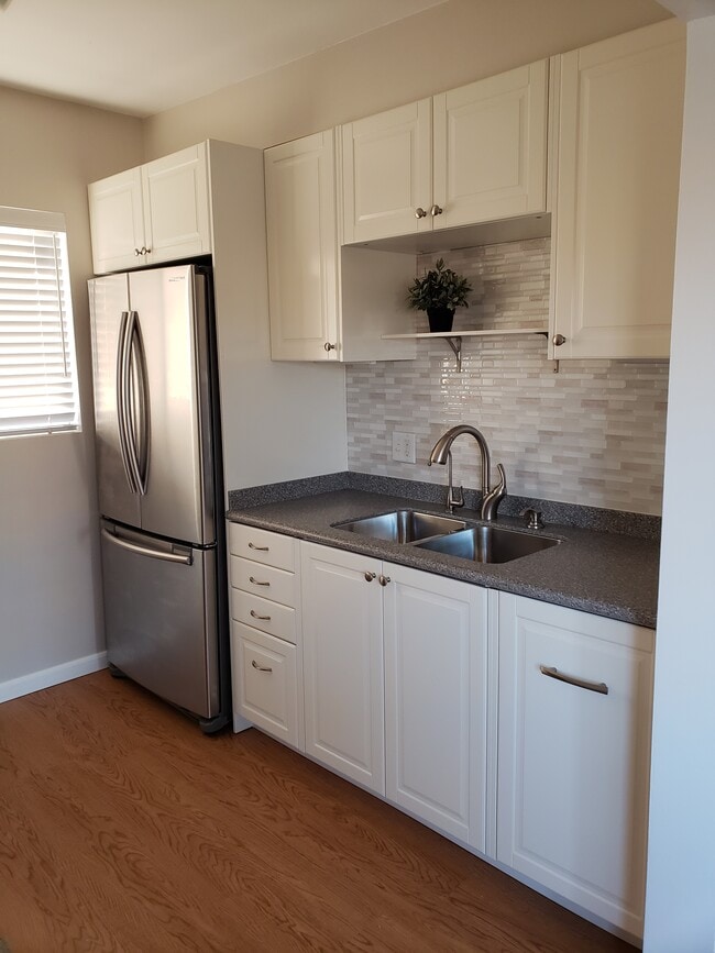 Kitchen right - 4414 1/2 Kansas St