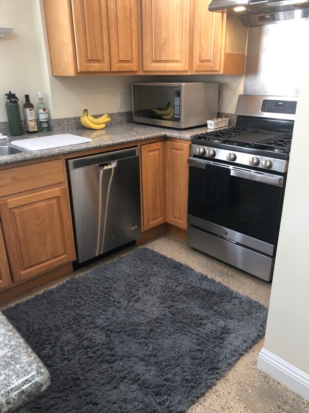 Large Kitchen area - 223 W G St