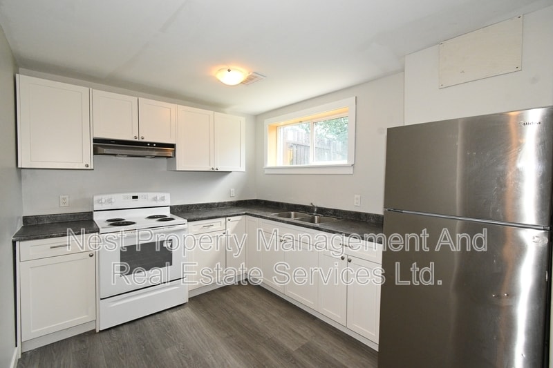 Primary Photo - 1483 Milburn Ave