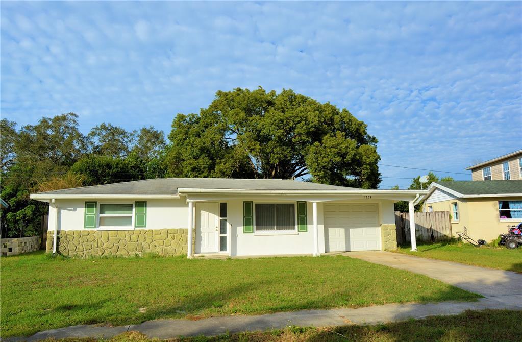 Primary Photo - 1754 Debonair Dr