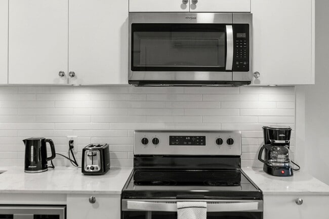 Photo du bâtiment - 455-451 1 Ave NE