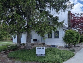 Building Photo - 710 E Cook Rd