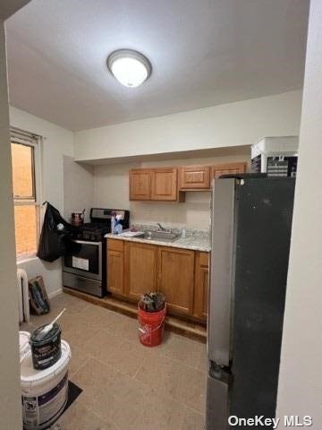 Foto del edificio - 220-24 Hempstead Ave