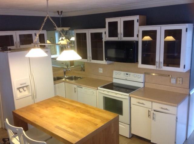 Building Photo - 171 Goodwin Street, 2nd Floor, Bristol, CT...