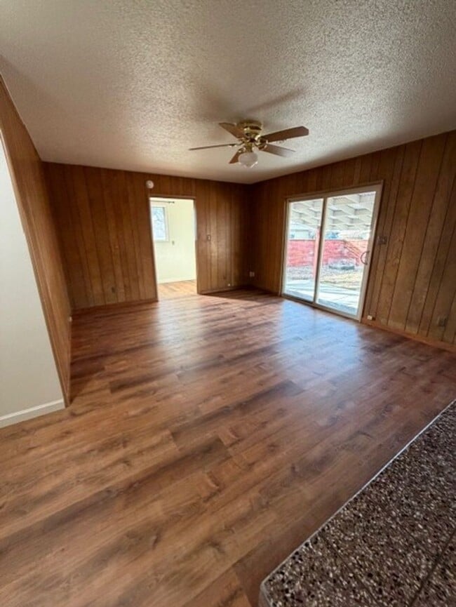 Foto del edificio - Beautiful 3 Bed 2 Bath House