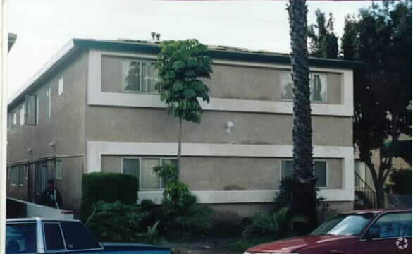 Building Photo - 4526 Kansas St